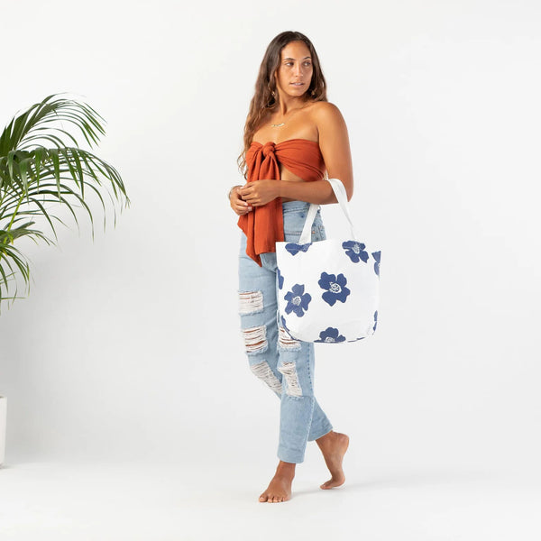 ALOHA COLLECTION REVERSIBLE TOTE / PUA - NAVY/WHITE