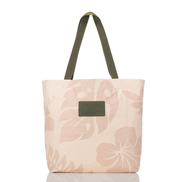 ALOHA COLLECTION REVERSIBLE TOTE / WAIPIO - TAN LINES