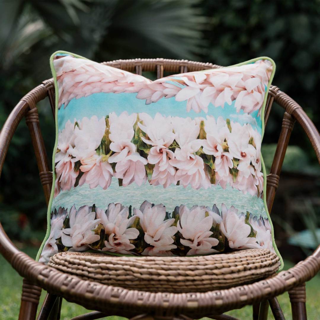 ALOHA COLLECTION PILLOW COVER - TIARE LEI