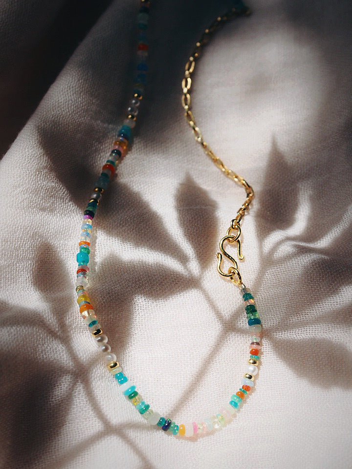 KE ALOHA JEWELRY ASYMMETRICAL MIXED OPAL & GOLD CHAIN NECKLACE - HAU'OLI