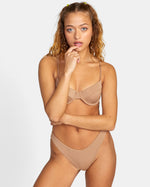 RVCA SOLID MEDIUM FRENCH BIKINI BOTTOM - WOO