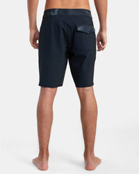 RVCA APEX BOARDSHORTS 19" - BKC