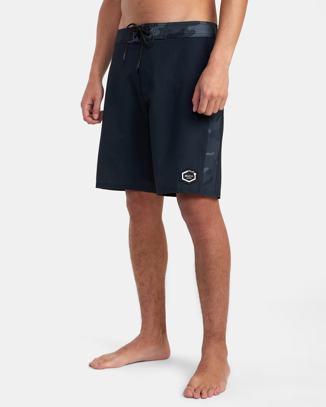 RVCA APEX BOARDSHORTS 19" - BKC