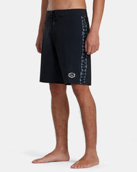 RVCA HAWAII HORTON APEX 19" ELASTIC BOARDSHORTS - BLK