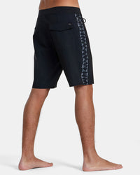 RVCA HAWAII HORTON APEX 19" ELASTIC BOARDSHORTS - BLK