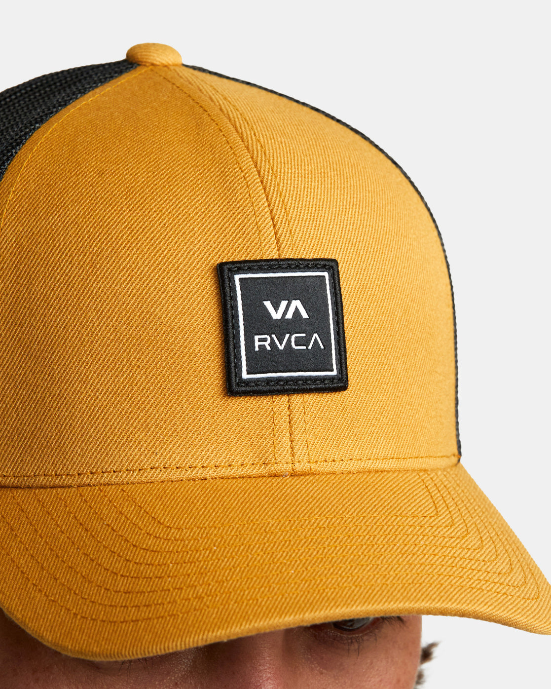 RVCA STATION TRUCKER HAT - CML