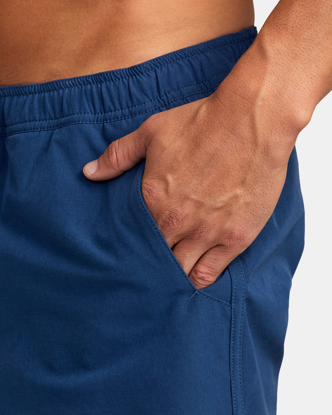 RVCA YOGGER HYBRID ELASTIC ATHLETIC SHORTS 17" - BSN0