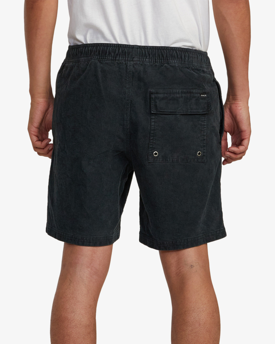 RVCA ESCAPE ELASTIC CORDUROY SHORTS 17" - BLK