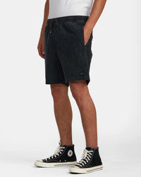 RVCA ESCAPE ELASTIC CORDUROY SHORTS 17" - BLK