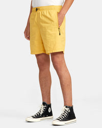 RVCA BRODIE 2 HYBRID ELASTIC SHORTS 17" - VGD