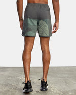 RVCA HAWAII YOGGER HYBRID ELASTIC WALKSHORTS 17" - OLV