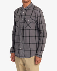 RVCA NEPS PLAID LONG SLEEVE SHIRT - SMK
