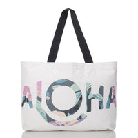 ALOHA COLLECTION HOLO HOLO / PAU HANA