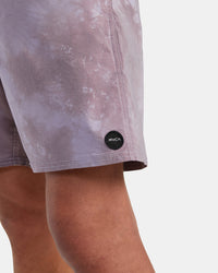 RVCA MANIC ELASTIC BOARDSHORTS 17" - KRQW