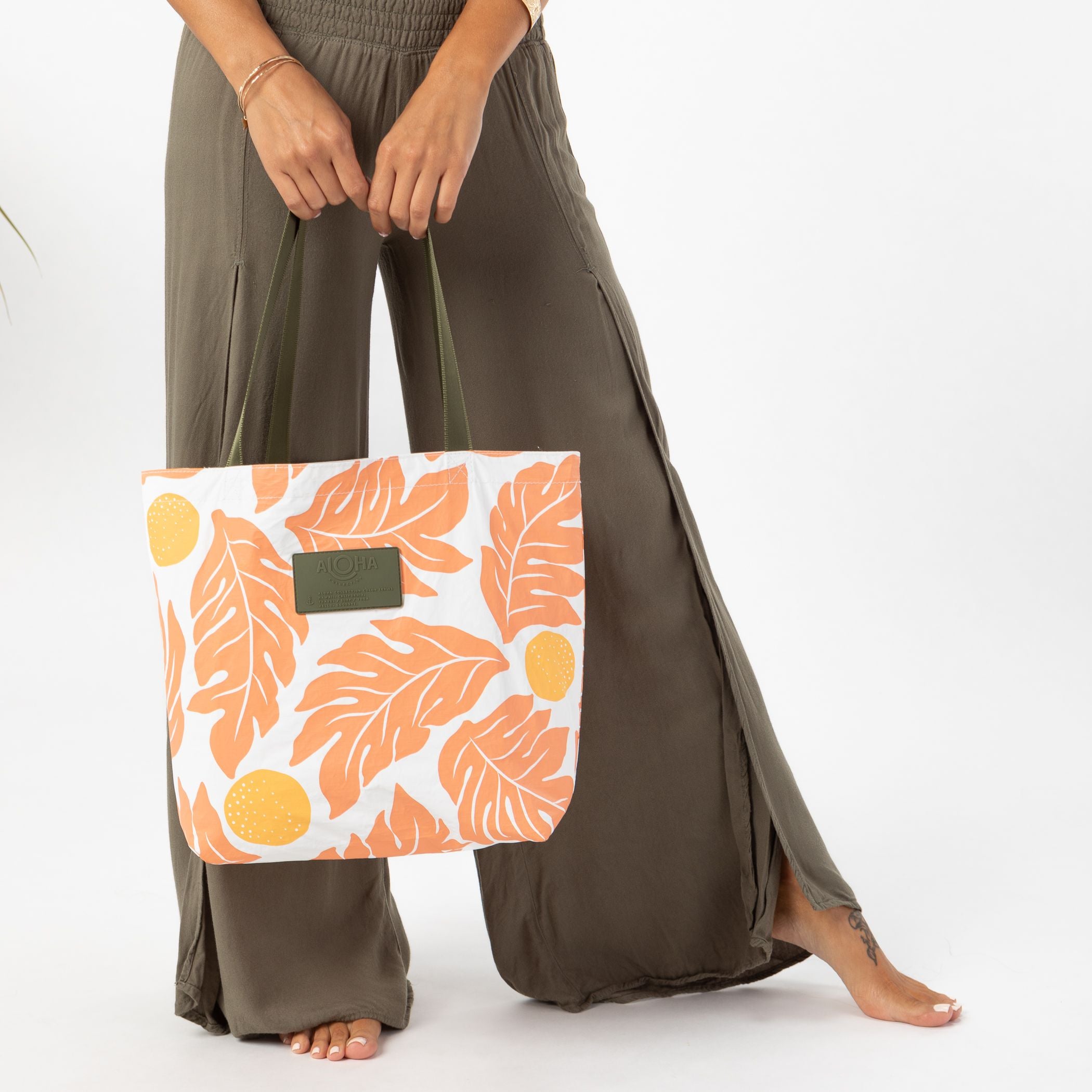 ALOHA COLLECTION REVERSIBLE TOTE / ULU / TANGO – Work It Out