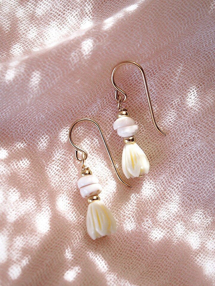 KEALOHA JEWELRY PIKAKE PUKA DROP EARRINGS - KEHAU