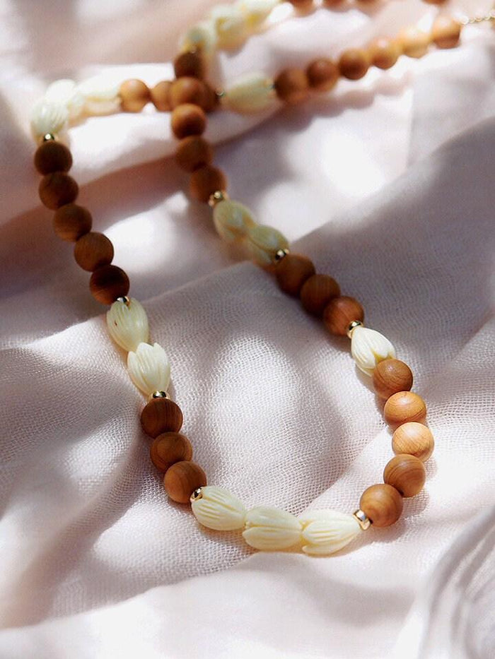 KE ALOHA JEWELRY SANDALWOOD PIKAKE FLOWER BEAD NECKLACE - HAKUMELE