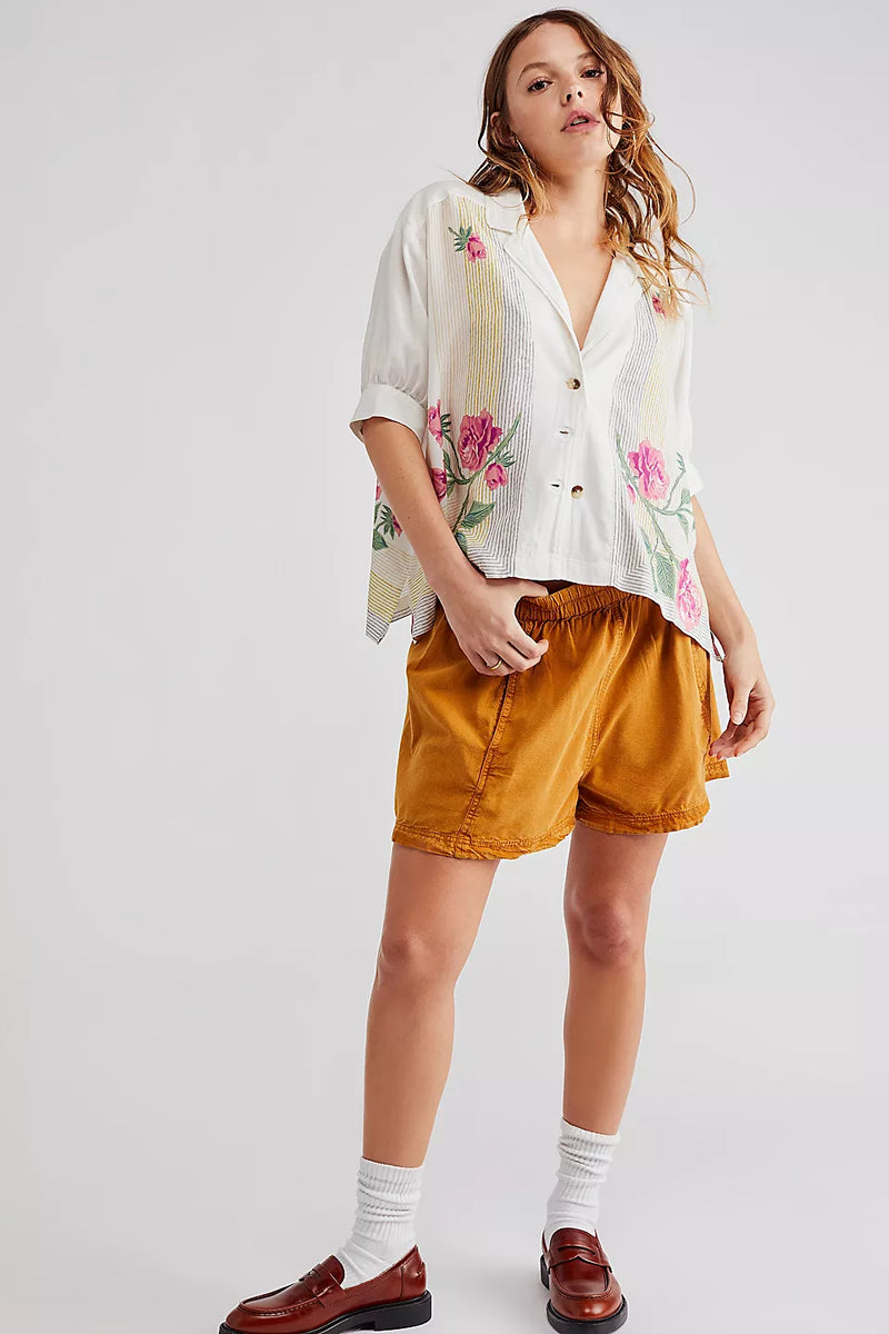 FREE PEOPLE MOVEMENT GET FREE POPLIN PULL ON SHORTS - SPICED PECAN