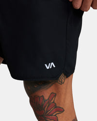 RVCA YOGGER IV SHORT - BLK