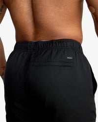 RVCA YOGGER IV SHORT - BLK