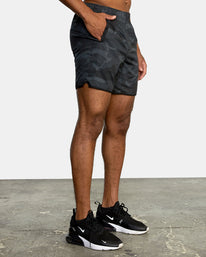 RVCA YOGGER IV SHORT - CAM
