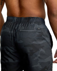 RVCA YOGGER IV SHORT - CAM