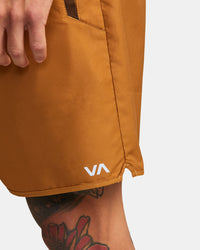 RVCA YOGGER IV SHORT - TOB