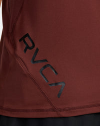 RVCA SPORT VENT PERFORMANCE TEE - MAH.