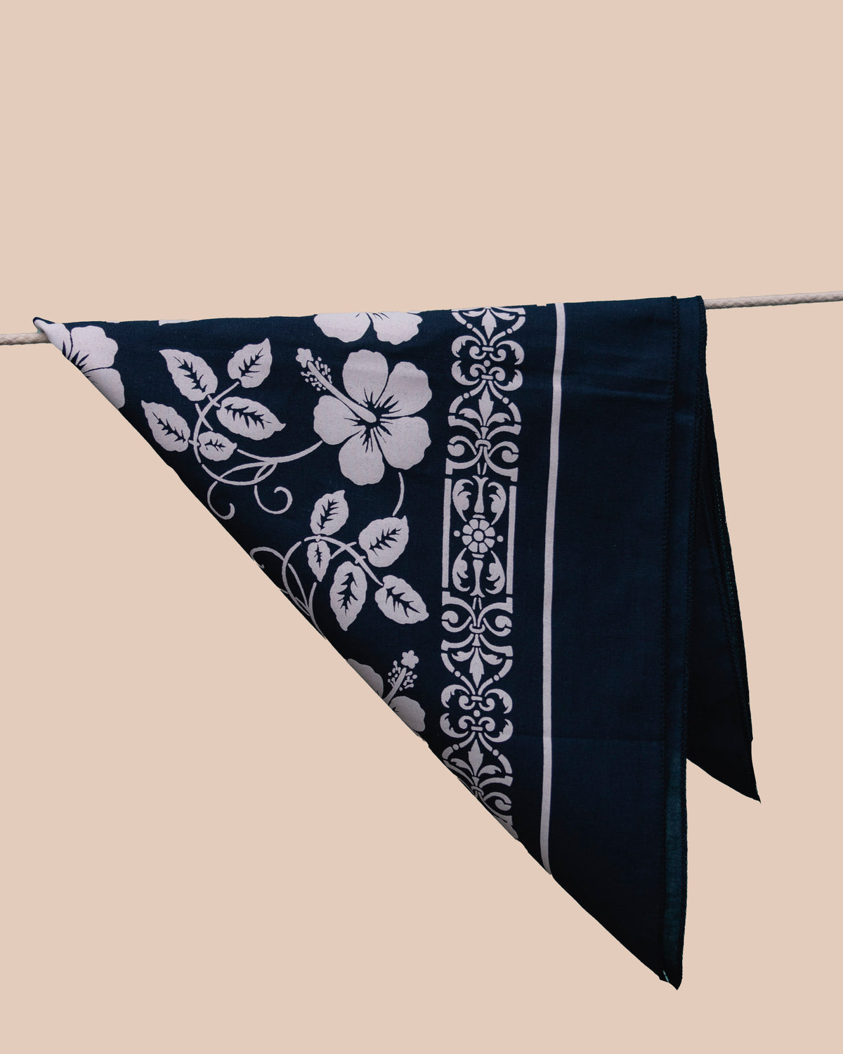 HIBISCUS BANDANA - NAVY